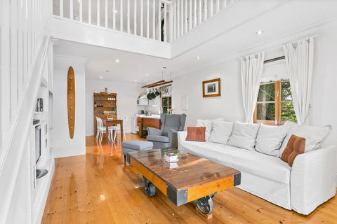 Aldgate Creek Cottage Bed And Breakfast - Holiday Find 14