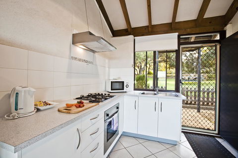 Chandlers Smiths Beach Villas - Holiday Find 2