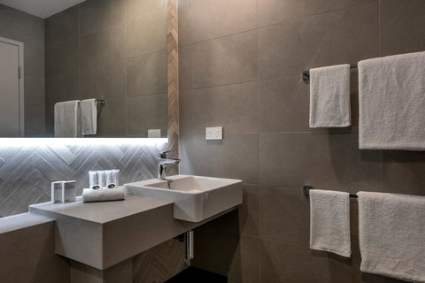 The Adnate Perth - Art Series - Holiday Find 21