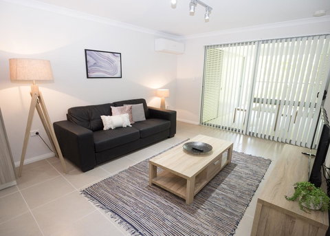 Yaran Suites - Holiday Find 14