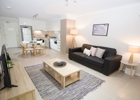 Yaran Suites - Holiday Find 13