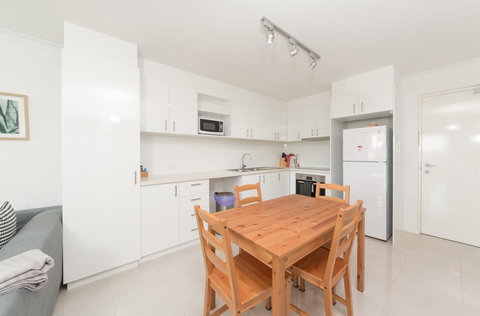 Yaran Suites - Holiday Find 41