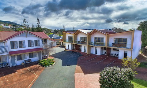 Pelicans Albany Middleton Beach - Holiday Find 5