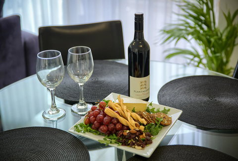 Pelicans Albany Middleton Beach - Holiday Find 18