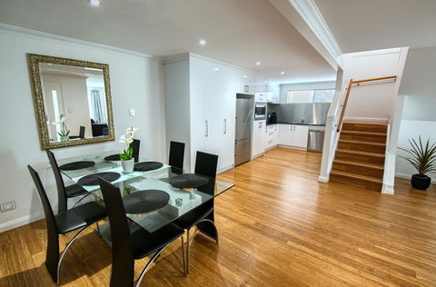 Pelicans Albany Middleton Beach - Holiday Find 13