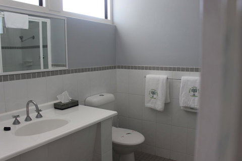 Karri Forest Motel - Holiday Find 40