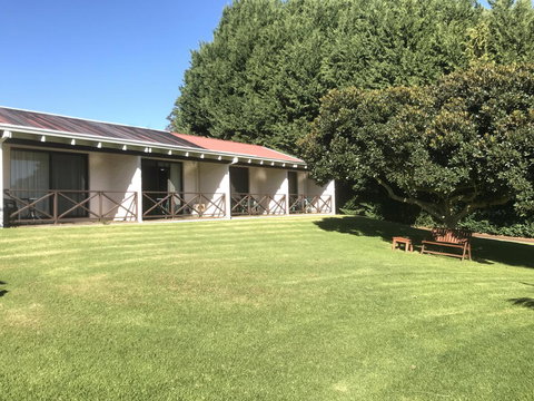 Karri Forest Motel - Holiday Find 12