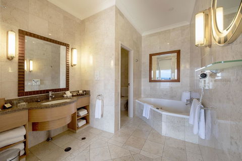 Duxton Hotel Perth - Holiday Find 14