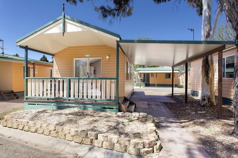 Armidale Tourist Park - Holiday Find 18