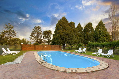 Armidale Tourist Park - Holiday Find 2