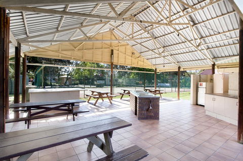 Armidale Tourist Park - Holiday Find 23