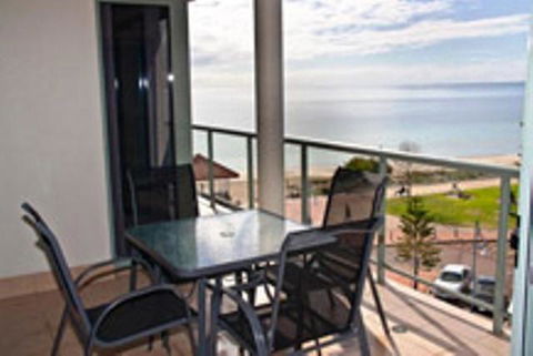Boardwalk By The Beach - Holiday Find 5
