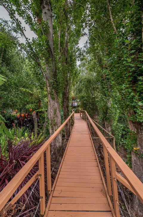 Chimes Spa Retreat - Holiday Find 25