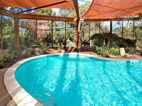 Chimes Spa Retreat - Holiday Find 33