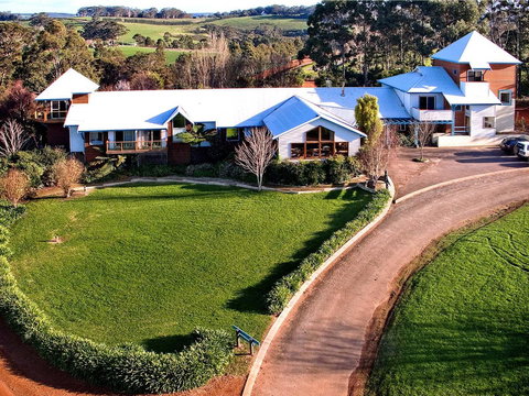 Chimes Spa Retreat - Holiday Find 31