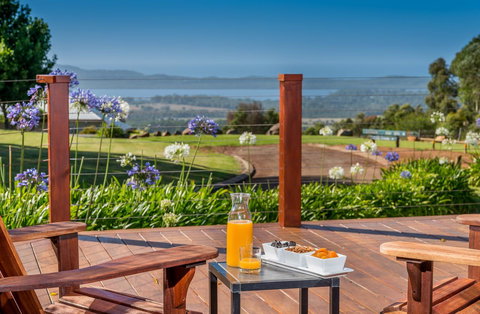 Chimes Spa Retreat - Holiday Find 1