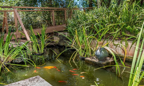 Chimes Spa Retreat - Holiday Find 27