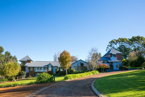 Chimes Spa Retreat - Holiday Find 30