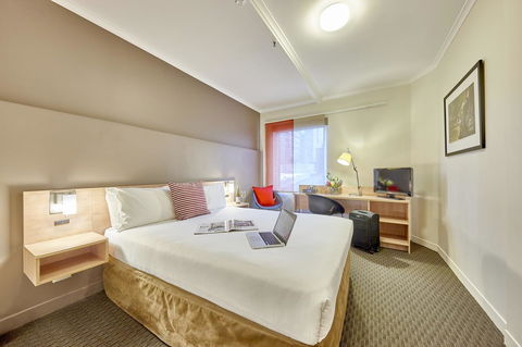 Ibis Perth - Holiday Find 13