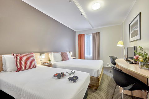 Ibis Perth - Holiday Find 6