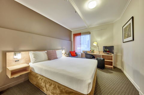 Ibis Perth - Holiday Find 11