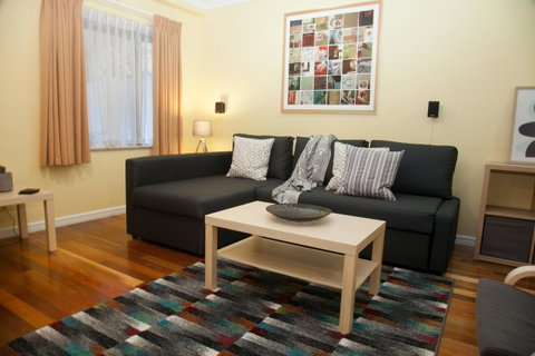 Perth Short Stays - Holiday Find 15