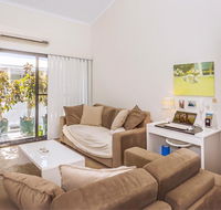 Home Apartment - Perth City Centre - Free WiFi - Holiday Find