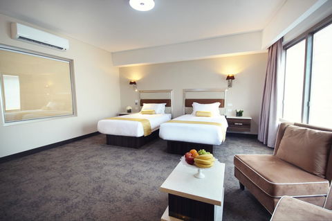 Swan River Hotel - Holiday Find 27