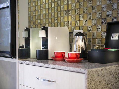 Swan River Hotel - Holiday Find 14