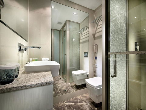 Swan River Hotel - Holiday Find 13