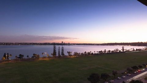 Crowne Plaza Perth, An IHG Hotel - Holiday Find 1