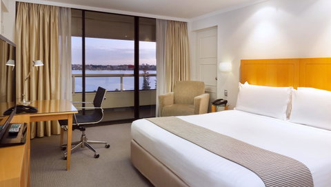 Crowne Plaza Perth, An IHG Hotel - Holiday Find 3