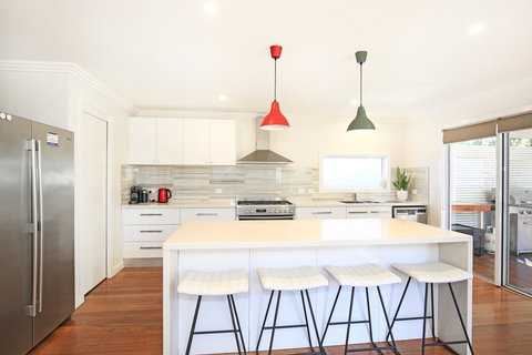 Calming Waters - Pet Friendly - Community Pool - Holiday Find 14