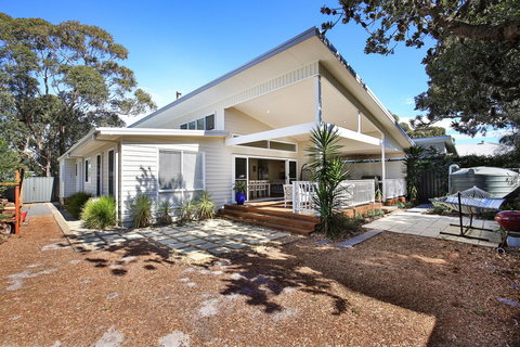 Calming Waters - Pet Friendly - Community Pool - Holiday Find 32