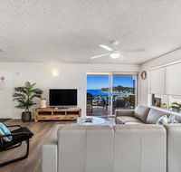 Laman Lodge Unit 2 15 Laman Street - Holiday Find