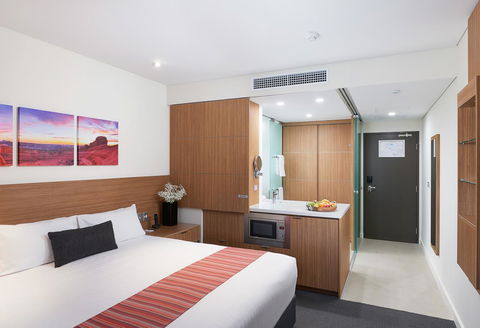 Country Comfort Perth - Holiday Find 4