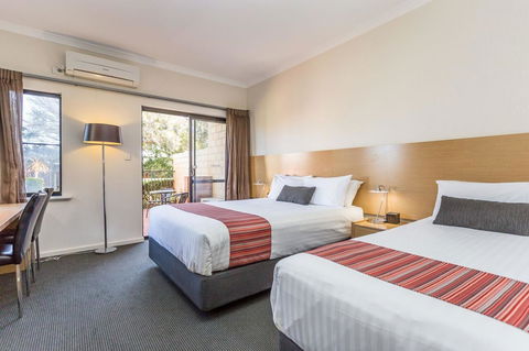 Country Comfort Perth - Holiday Find 34