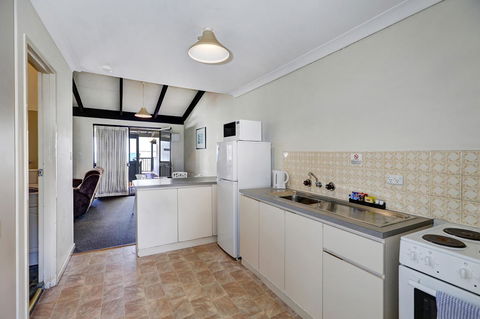 West Beach Lagoon 123 - Location & Views!!! - Holiday Find 5