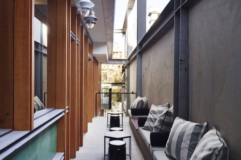 Alex Hotel - Holiday Find 24
