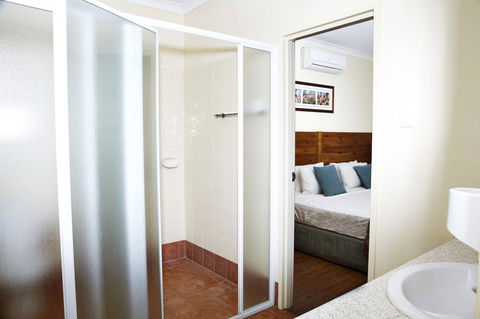 Kimberley Hotel - Holiday Find 7