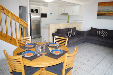 Kalbarri Blue Ocean Villas - Holiday Find 3