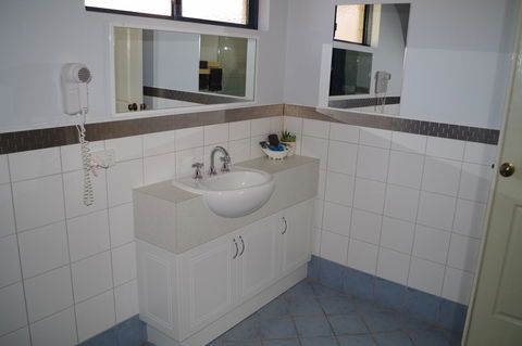 Kalbarri Blue Ocean Villas - Holiday Find 23