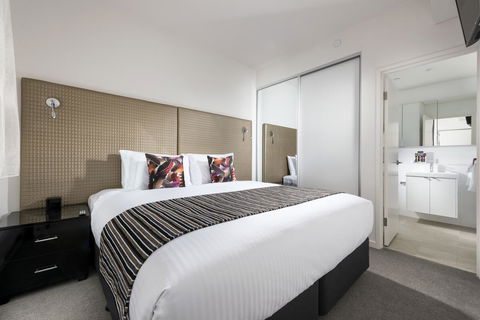 Ramada By Wyndham VetroBlu Scarborough Beach - Holiday Find 23