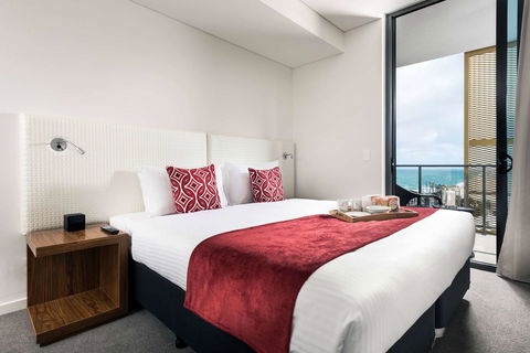 Ramada By Wyndham VetroBlu Scarborough Beach - Holiday Find 0