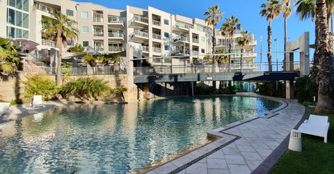 Ocean View-breath Taking Views, Amazing Facilities - Holiday Find 8