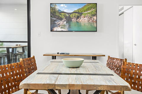 Rockpool 2 Sawtell Beach - Just Steps To Restaurants And 2 Min Stroll To Beach! - Holiday Find 4