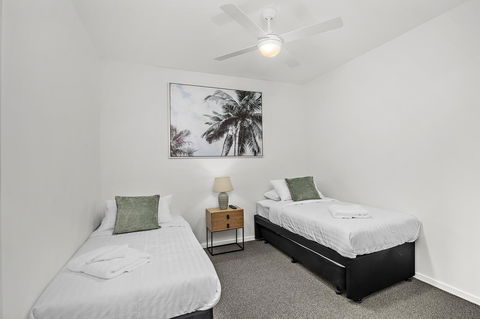 Rockpool 2 Sawtell Beach - Just Steps To Restaurants And 2 Min Stroll To Beach! - Holiday Find 9