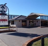 Ben Chifley Motor Inn - Holiday Find