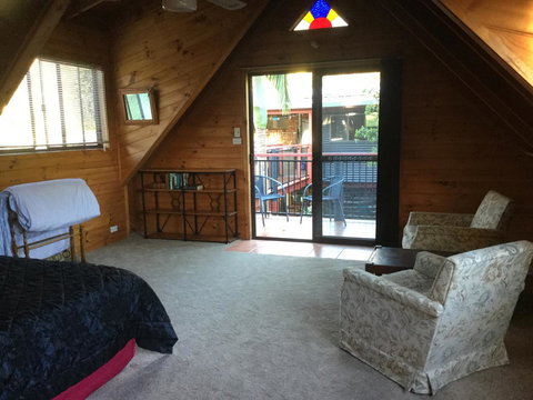 Jetz Bungalow - Holiday Find 6