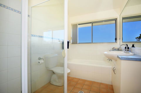 The Cove At Culburra - Direct Access To Beach - Holiday Find 14